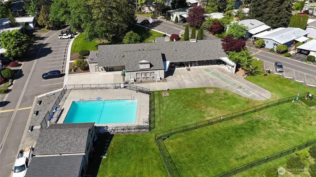 18425 NE 95th Street Redmond WA 98052