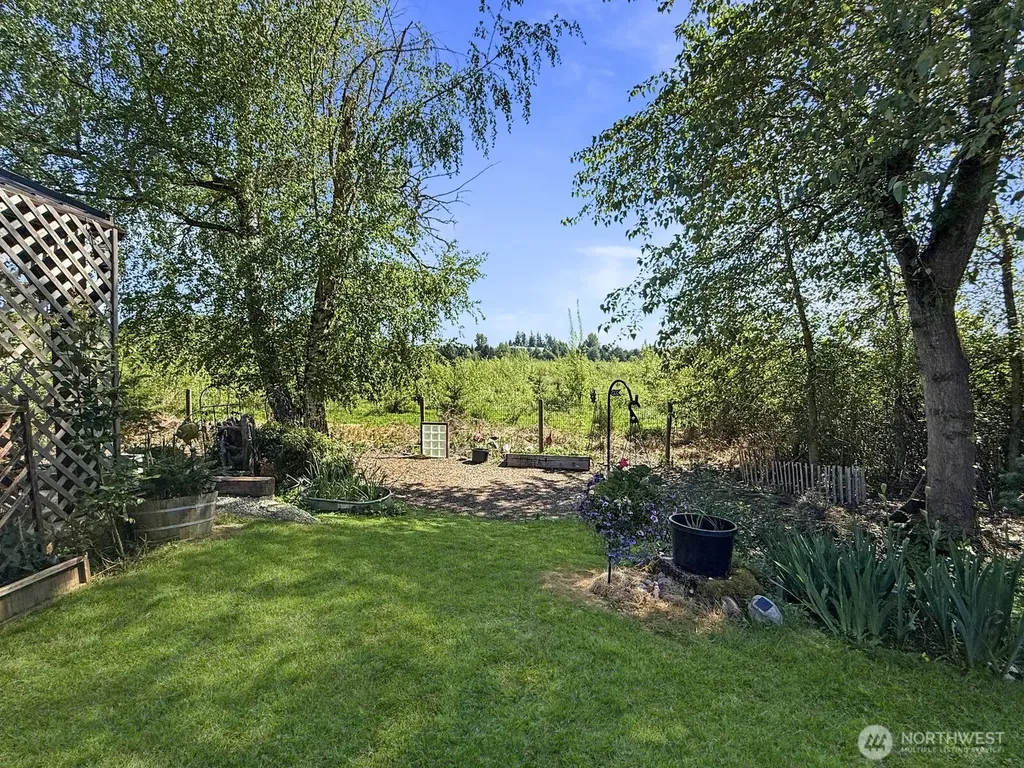 18425 NE 95th Street Redmond WA 98052