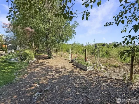 18425 NE 95th Street Redmond WA 98052