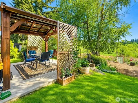 18425 NE 95th Street Redmond WA 98052