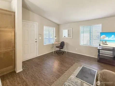 18425 NE 95th Street Redmond WA 98052