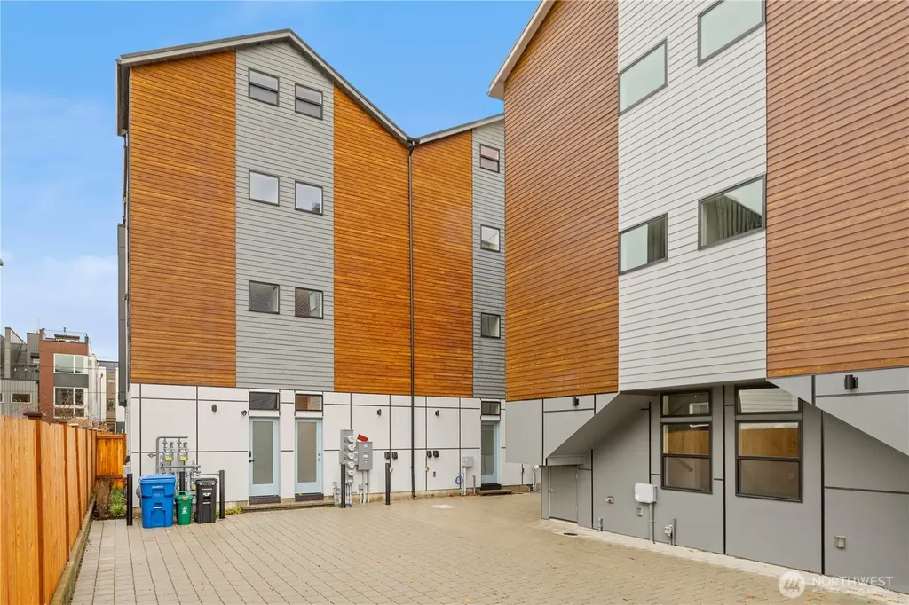 903 NW 56th Street Seattle WA 98107