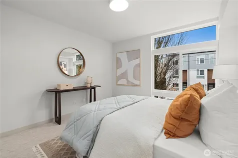 903 NW 56th Street Seattle WA 98107