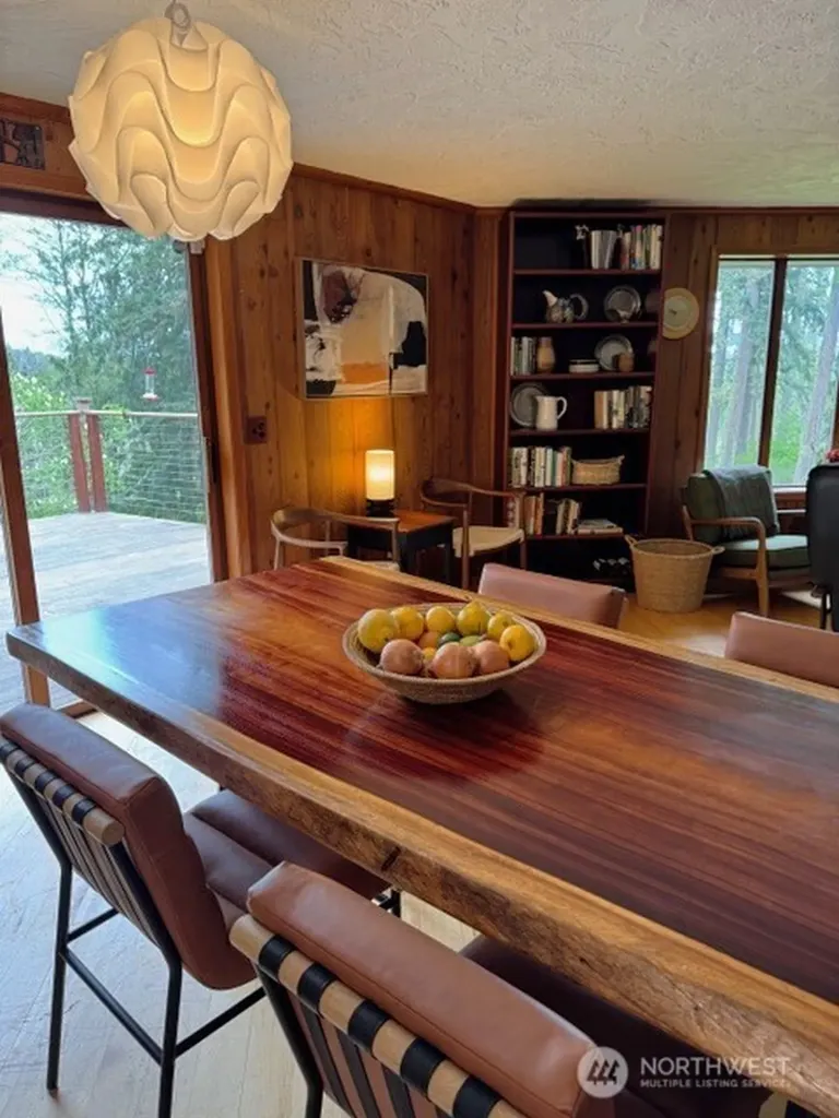 94 Raccoon Road Sequim WA 98382