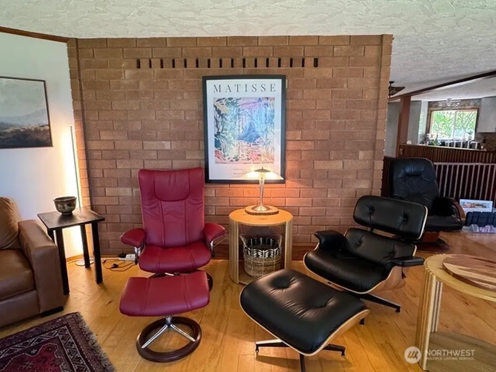 94 Raccoon Road Sequim WA 98382
