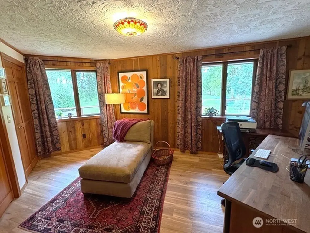 94 Raccoon Road Sequim WA 98382
