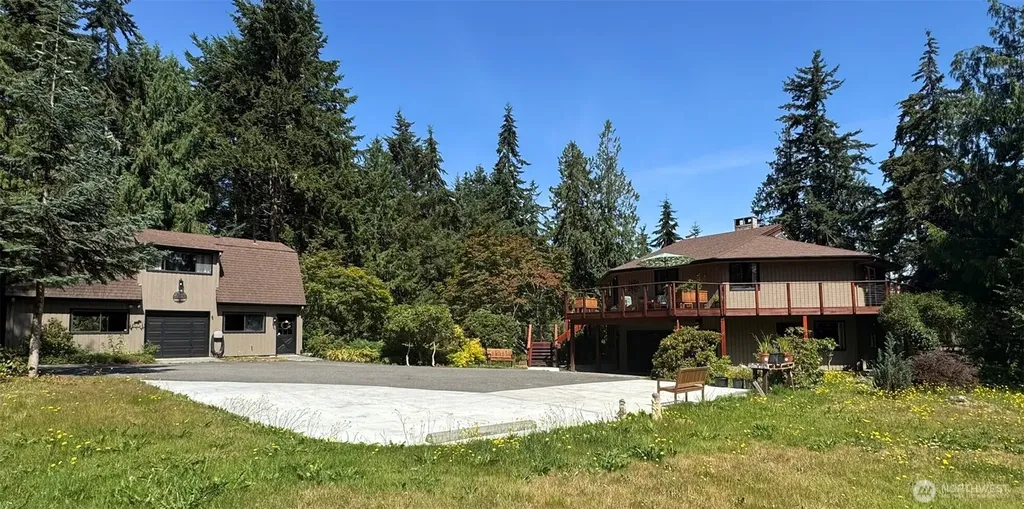 94 Raccoon Road Sequim WA 98382