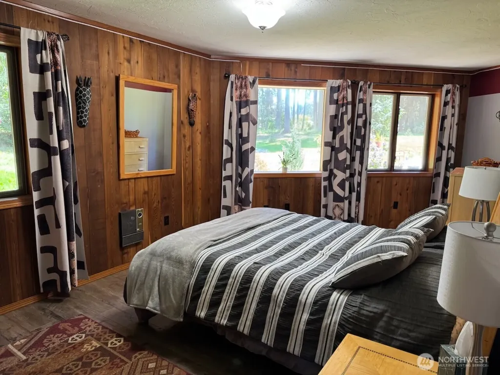 94 Raccoon Road Sequim WA 98382