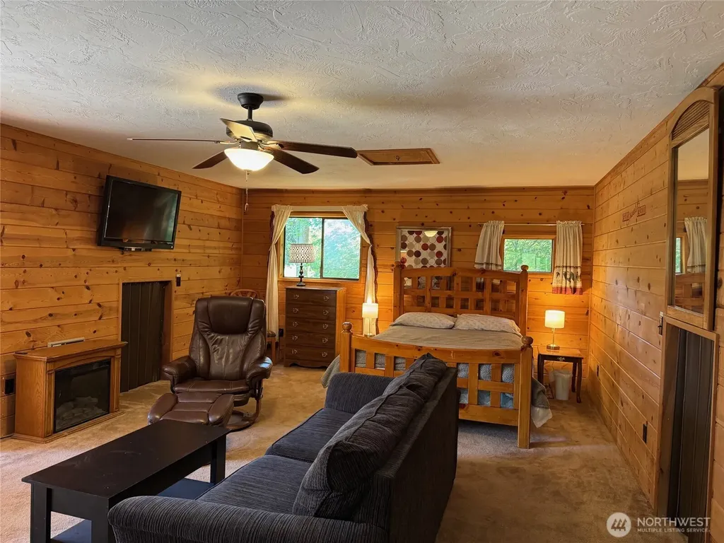94 Raccoon Road Sequim WA 98382
