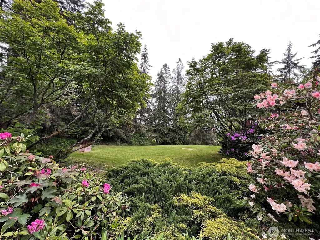 94 Raccoon Road Sequim WA 98382