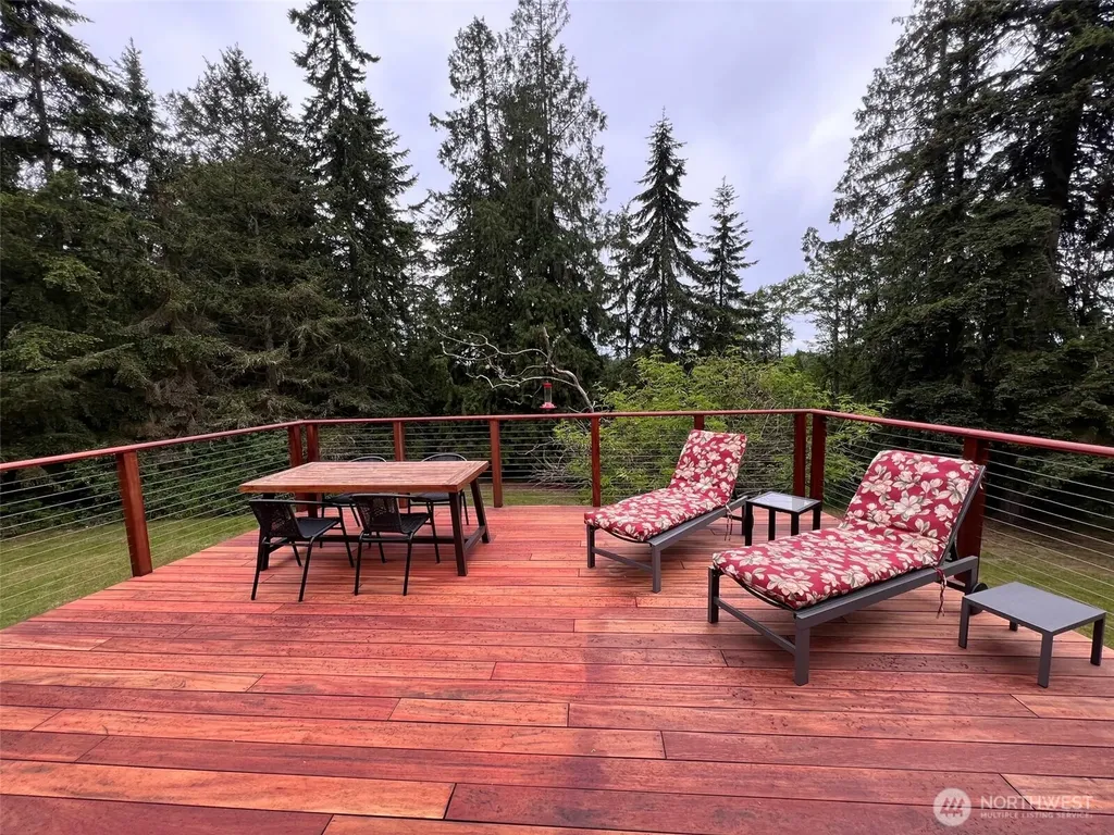 94 Raccoon Road Sequim WA 98382