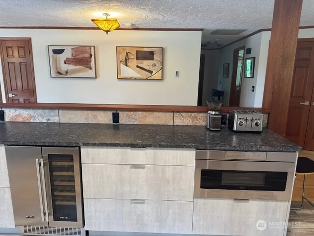 94 Raccoon Road Sequim WA 98382