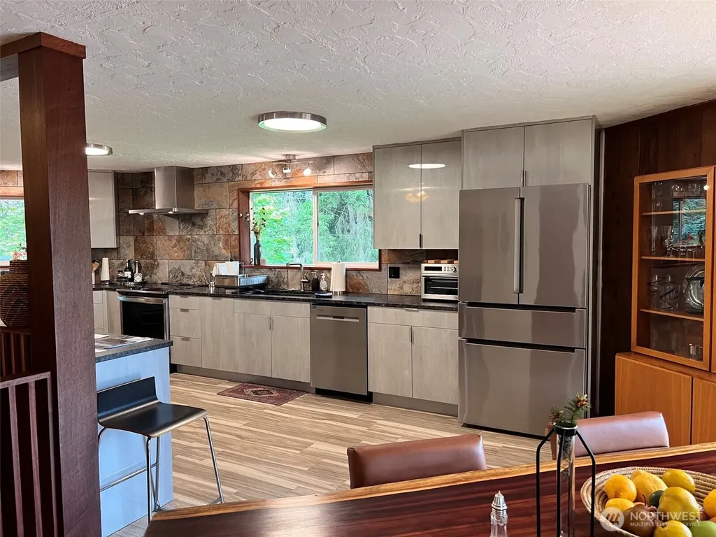 94 Raccoon Road Sequim WA 98382