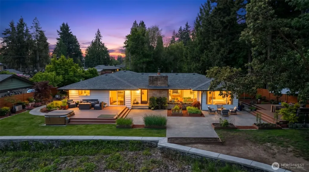22010 34th Avenue S Seatac WA 98198