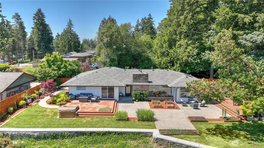 22010 34th Avenue S Seatac WA 98198