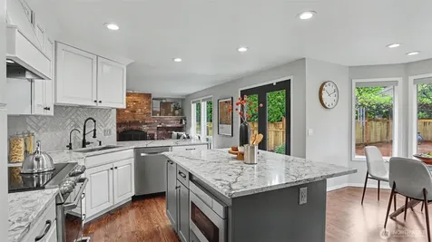 18314 142nd Avenue SE Renton WA 98058