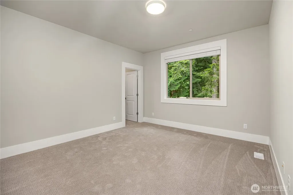 22277 NE 3rd Court Sammamish WA 98074