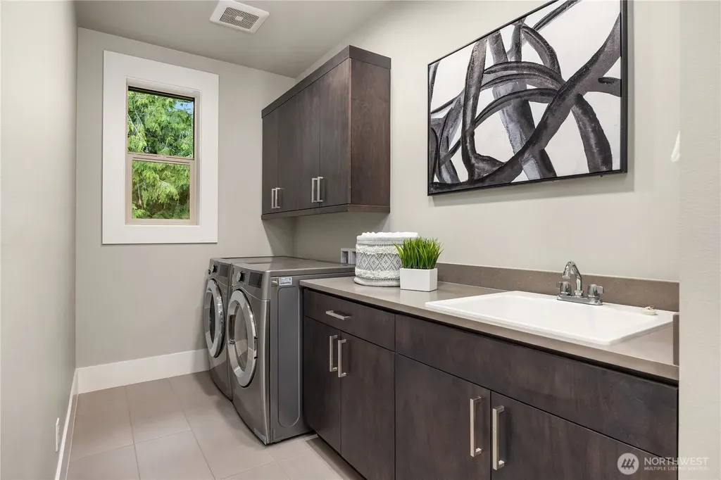 22277 NE 3rd Court Sammamish WA 98074