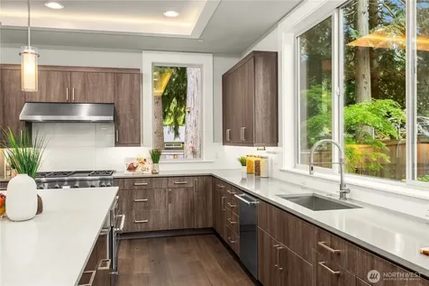 22277 NE 3rd Court Sammamish WA 98074