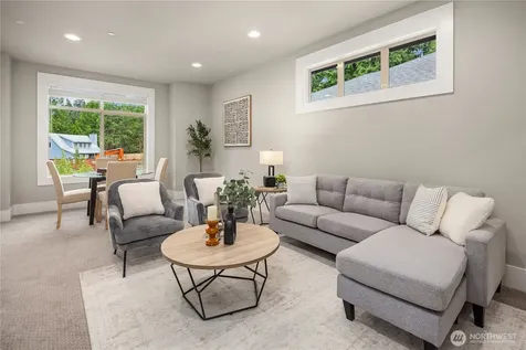 22277 NE 3rd Court Sammamish WA 98074