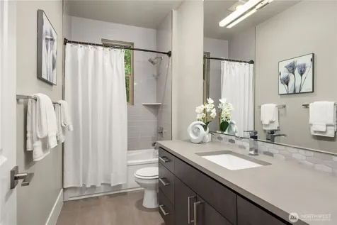 22277 NE 3rd Court Sammamish WA 98074