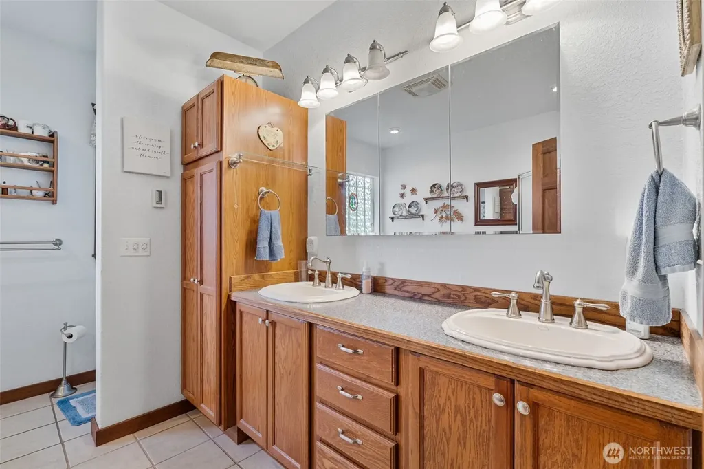 2716 Foron Road Centralia WA 98531
