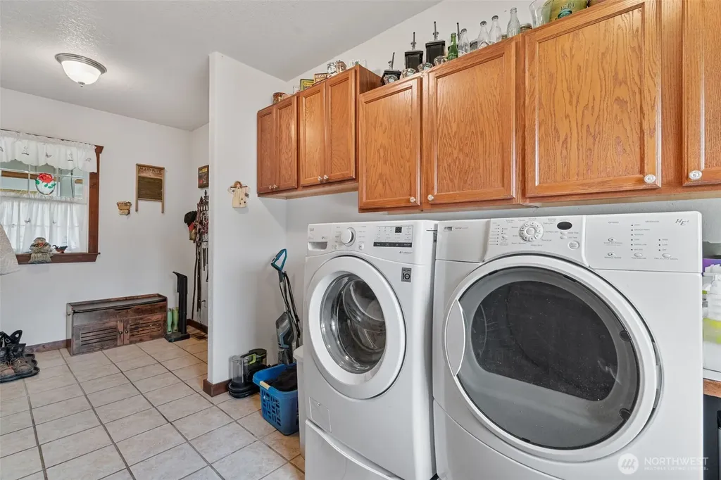 2716 Foron Road Centralia WA 98531