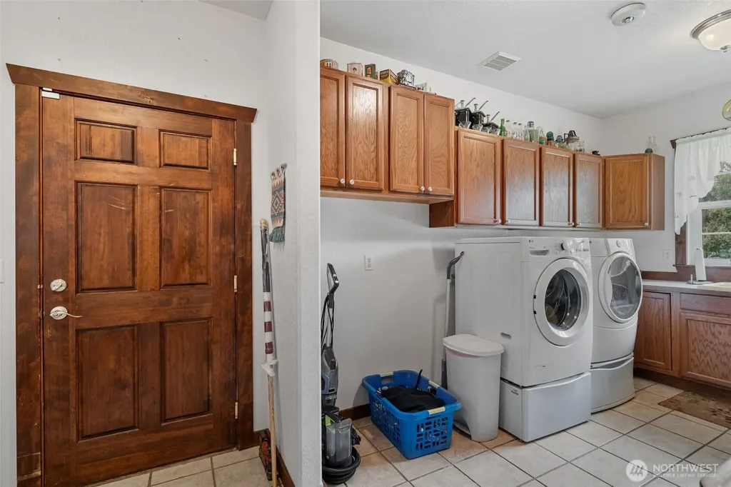 2716 Foron Road Centralia WA 98531