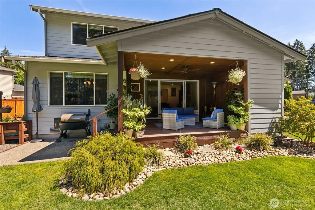 5143 Nuthatch Court NE Lacey WA 98516