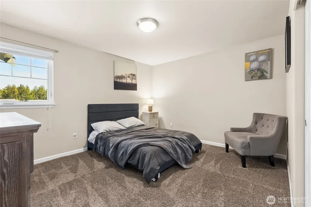 5143 Nuthatch Court NE Lacey WA 98516