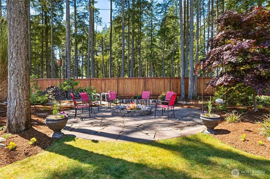 5143 Nuthatch Court NE Lacey WA 98516