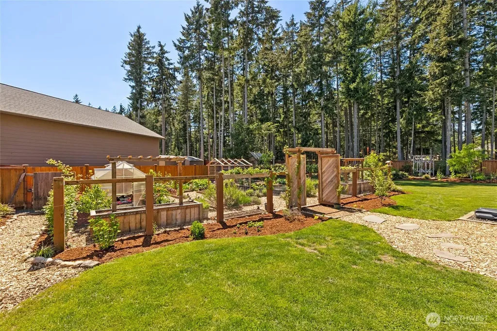 5143 Nuthatch Court NE Lacey WA 98516