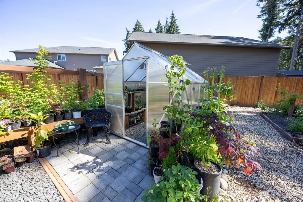 5143 Nuthatch Court NE Lacey WA 98516