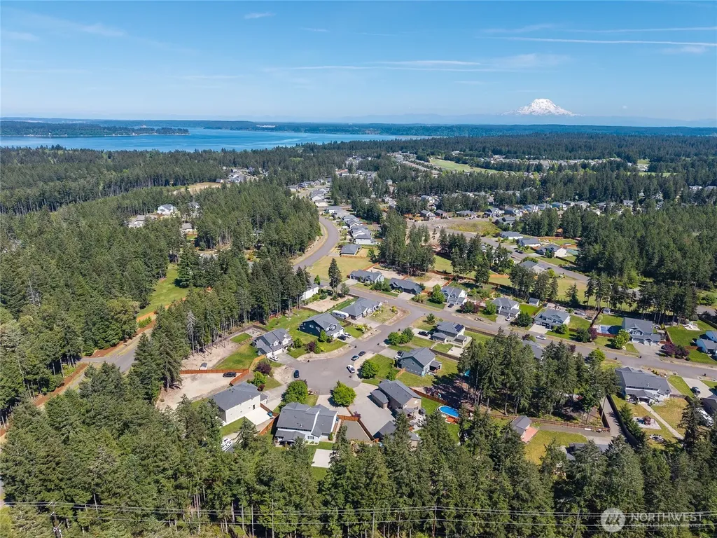 5143 Nuthatch Court NE Lacey WA 98516