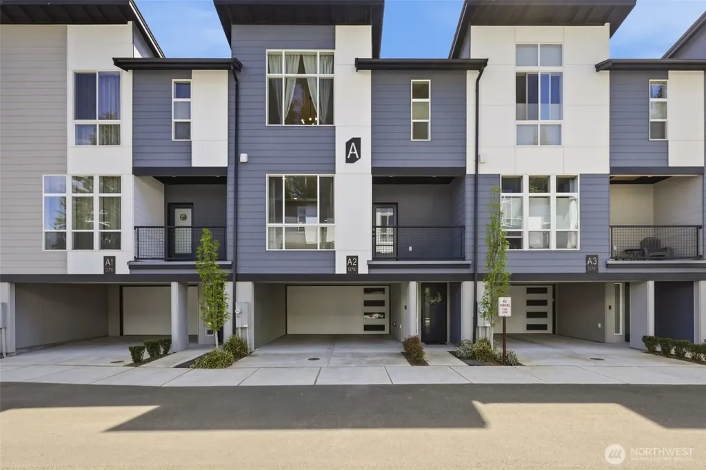 13710 Ash Way Everett WA 98204