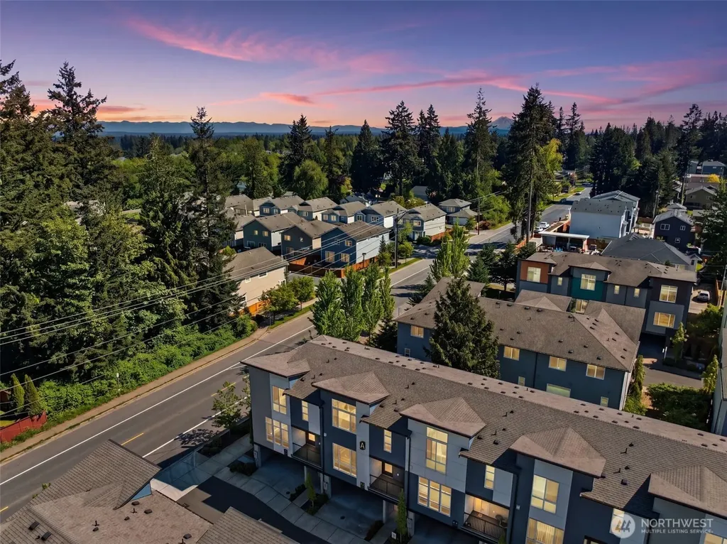 13710 Ash Way Everett WA 98204