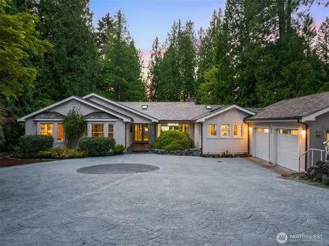 3718 S 334th Street Federal Way WA 98001