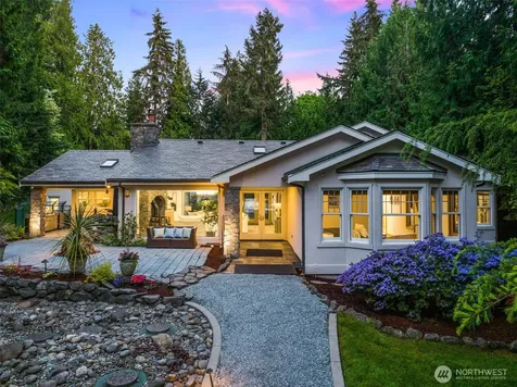 3718 S 334th Street Federal Way WA 98001
