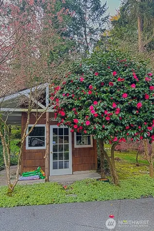 3718 S 334th Street Federal Way WA 98001