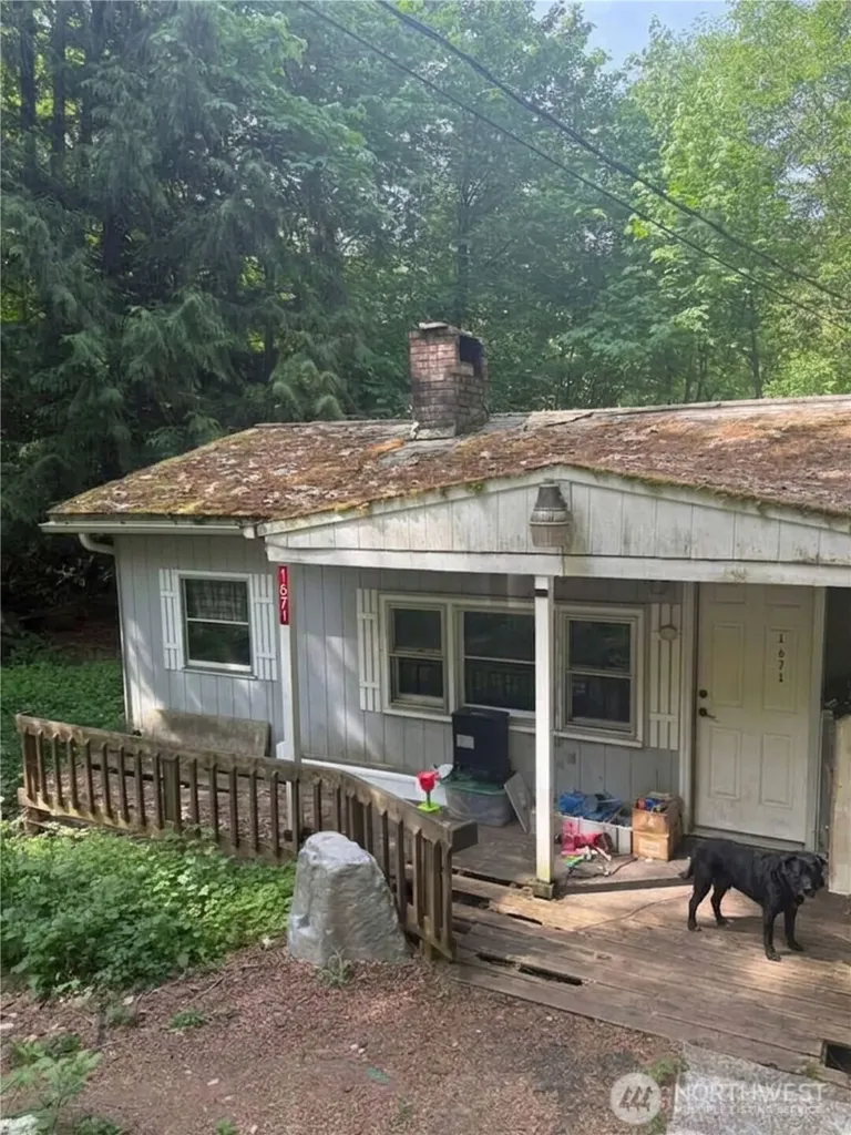 1671 NE Mission Creek Road Belfair WA 98528