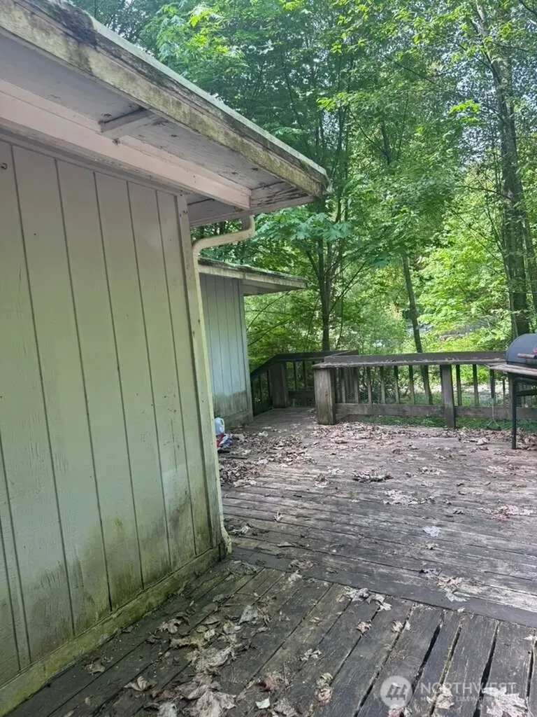 1671 NE Mission Creek Road Belfair WA 98528