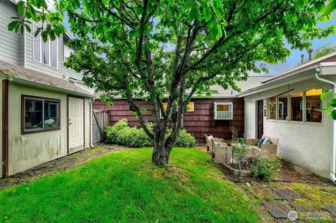15545 8th Avenue NE Shoreline WA 98155