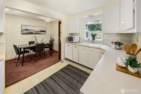 15545 8th Avenue NE Shoreline WA 98155