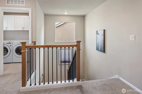 17525 Crossing Drive E Puyallup WA 98374