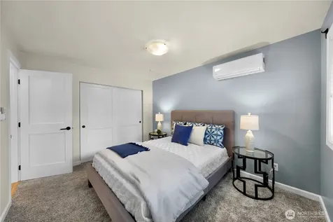 4050 W Lake Sammamish Parkway NE Redmond WA 98052