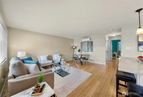 4050 W Lake Sammamish Parkway NE Redmond WA 98052