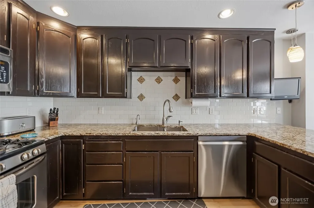 24047 192nd Place SE Covington WA 98042
