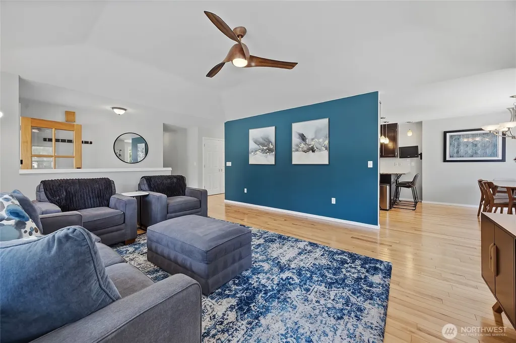 24047 192nd Place SE Covington WA 98042