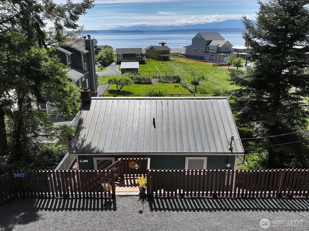 5822 Mutiny Bay Road Freeland WA 98249