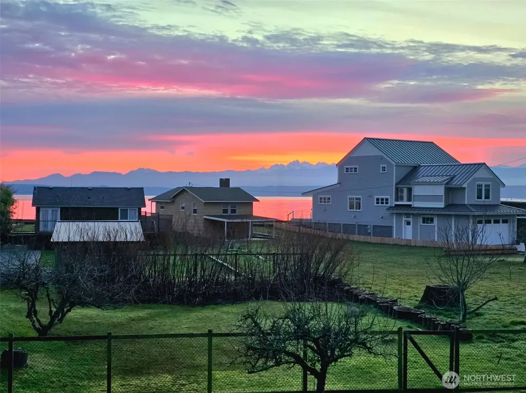 5822 Mutiny Bay Road Freeland WA 98249
